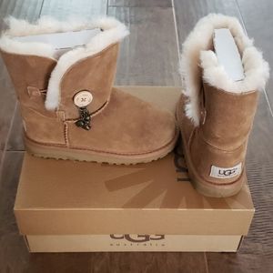 Girls Ugg Boots